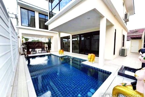 Дом в Паттайе, Таиланд с 7 спальнями  № 144239 - фото 11