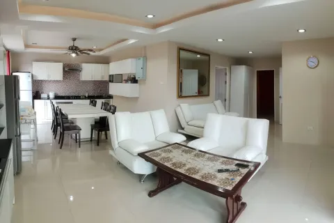 Maison à Pattaya, Thaïlande 3 chambres № 80284 - photo 2