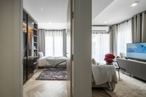 Condo in Bangkok, Thailand, 2 bedrooms № 115885 - photo 3