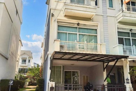Townhouse in Prawet, Bangkok, Thailand 3 bedrooms № 115881 - photo 1