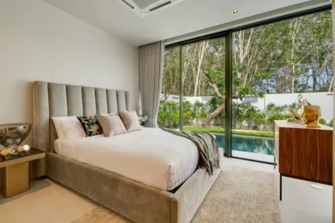 Villa in Phuket, Thailand 3 bedrooms № 107323 - photo 11