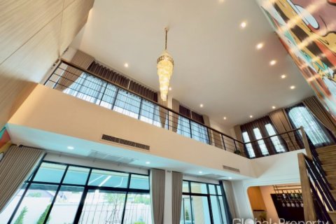 Дом в Паттайе, Таиланд с 5 спальнями  № 125757 - фото 4