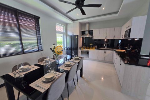 Студия в Паттайя, Таиланд № 132129 - фото 8