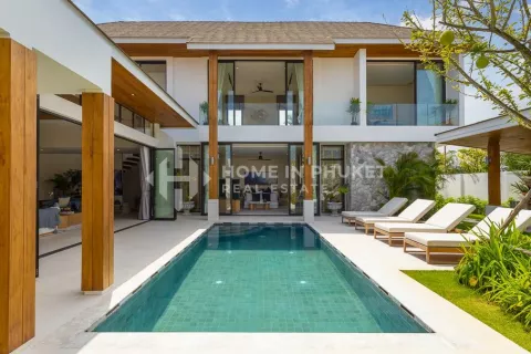 House in Phuket, Thailand 4 bedrooms № 131684 - photo 3