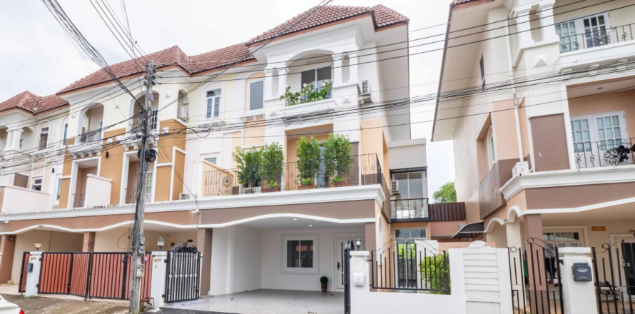 Таунхаус в Пхукете, Таиланд с 3 спальнями  № 142123