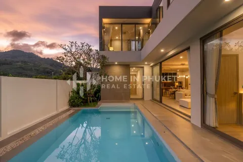 House in Kathu, Thailand 4 bedrooms № 131772 - photo 27