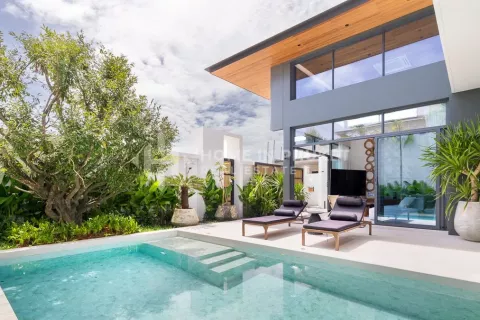 House in Chalong, Thailand 3 bedrooms № 131770 - photo 2