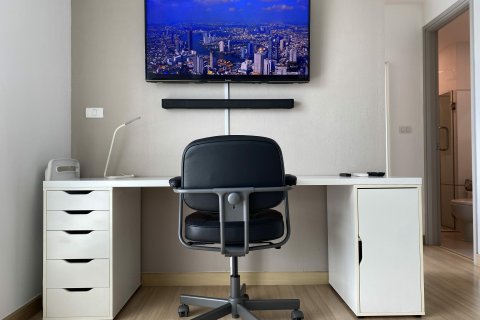 Studio dans le Condo à Huai Khwang, Bangkok, Thaïlande  № 141993 - photo 12