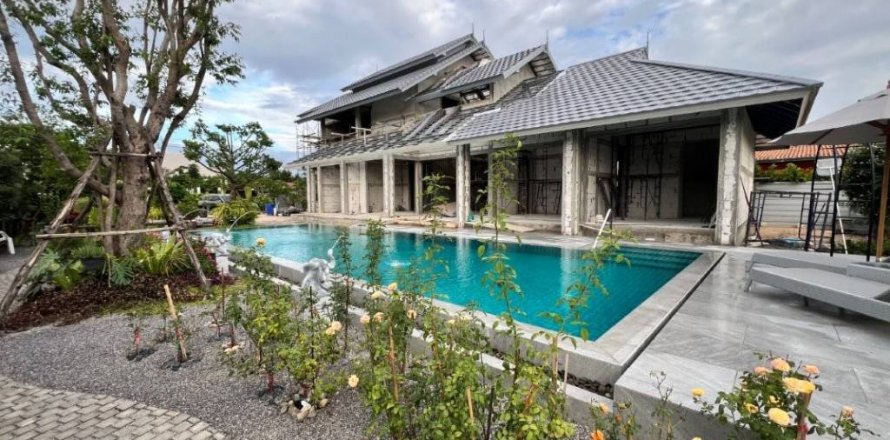 Вилла в Хуа Хине, Таиланд с 3 спальнями  № 132993