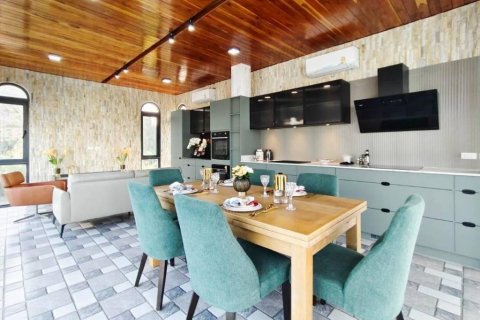 Villa in Hua Hin, Thailand 4 bedrooms № 120603 - photo 6