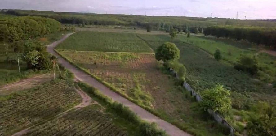 Land in Bang Lamung, Thailand № 120599