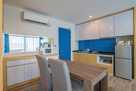 Condo in Hua Hin, Thailand, 2 bedrooms  № 125100 - photo 10