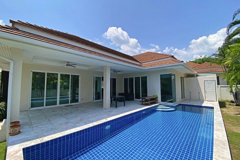 Дом в Хуа Хине, Таиланд с 3 спальнями  № 125102 - фото 1