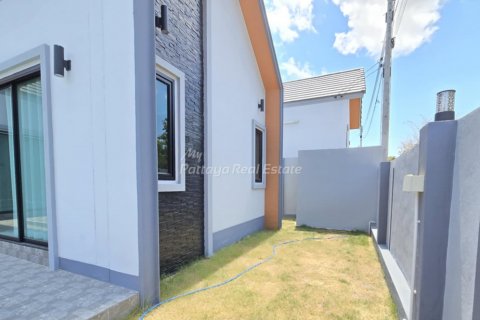 Дом в Паттайе, Таиланд с 3 спальнями  № 123499 - фото 2