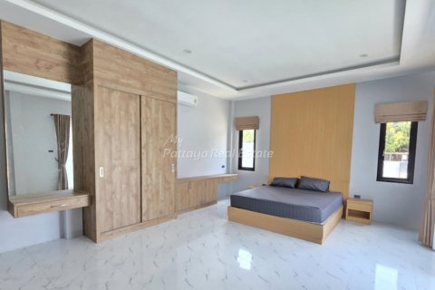 Дом в Паттайе, Таиланд с 3 спальнями  № 123499 - фото 5