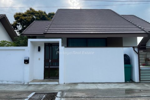 Дом в Банг Ламунге, Таиланд с 2 спальнями  № 123496 - фото 1