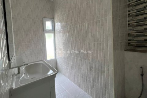 House in Pattaya, Thailand 3 bedrooms № 123500 - photo 7