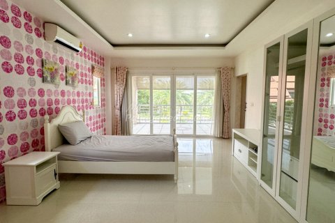 Дом в Паттайе, Таиланд с 5 спальнями № 123497 - фото 22