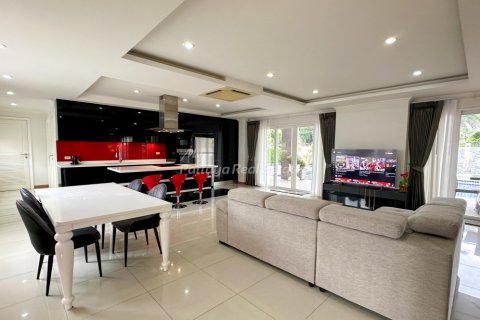 Дом в Паттайе, Таиланд с 5 спальнями № 123497 - фото 5