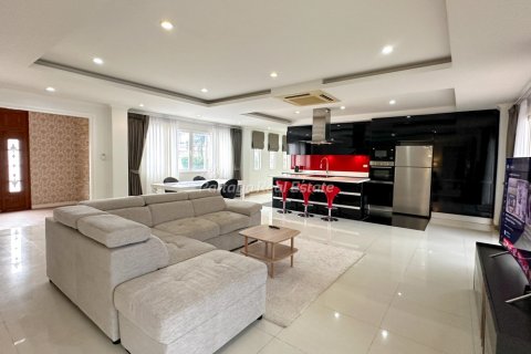 Дом в Паттайе, Таиланд с 5 спальнями № 123497 - фото 6