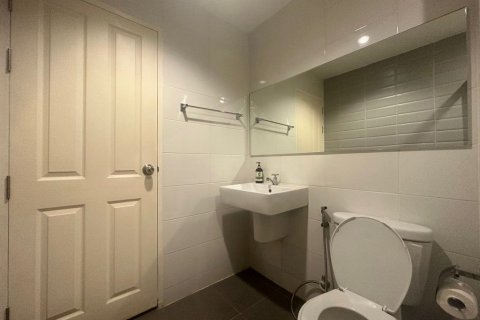 Studio in the Condo in Huai Khwang, Bangkok, Thailand № 142770 - photo 14