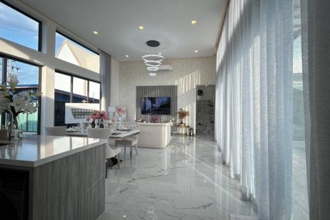 Вилла в Банг Ламунге, Таиланд с 4 спальнями  № 124663 - фото 9