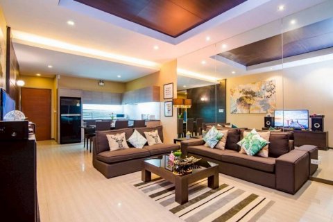 Villa in Pattaya, Thailand 3 bedrooms № 144415 - photo 2
