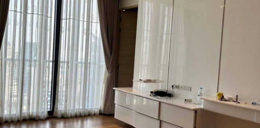 Condo in Bangkok, Thailand, 2 bedrooms  № 144416