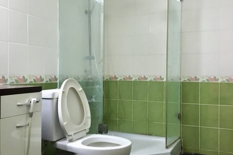 Condo in Bangkok, Thailand, 2 bedrooms  № 143789 - photo 4