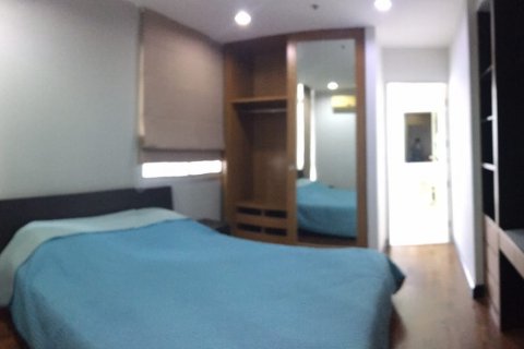 Condo in Bangkok, Thailand, 3 bedrooms  № 143785 - photo 11