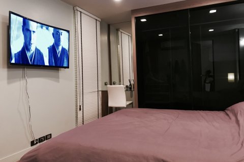 Кондоминиум с 2 спальнями в Бангкоке, Таиланд № 143787 - фото 2