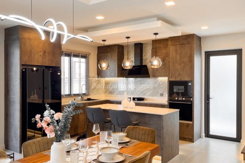 Дом в Паттайе, Таиланд с 4 спальнями  № 125732 - фото 12