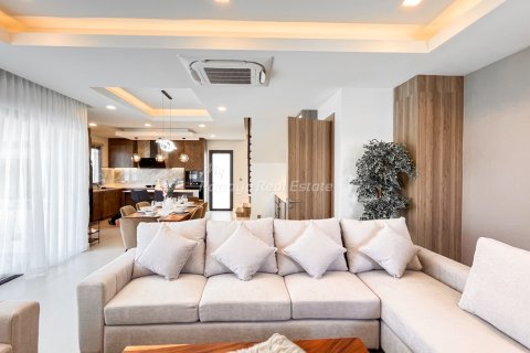 Дом в Паттайе, Таиланд с 4 спальнями  № 125732 - фото 5