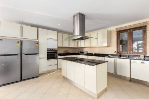 Вилла в Кату, Таиланд с 7 спальнями № 100099 - фото 9