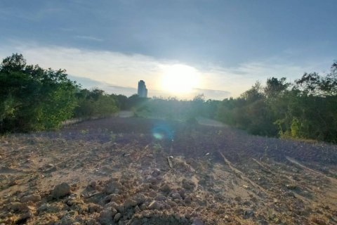 Земельный участок в Саттахипе, Таиланд  № 100097 - фото 6