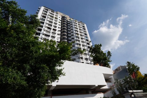 Condo in Watthana, Bangkok, Thailand, 2 bedrooms  № 126737 - photo 16