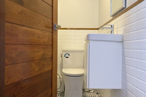 Condo in Watthana, Bangkok, Thailand, 2 bedrooms  № 126737 - photo 2