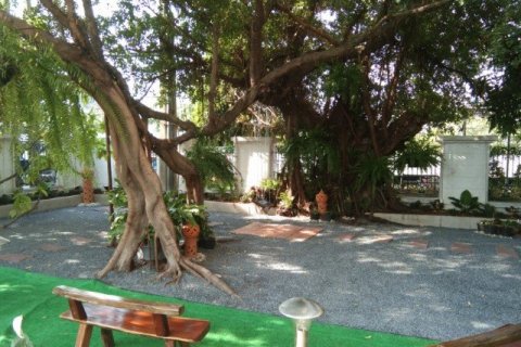 Condo in Watthana, Bangkok, Thailand, 2 bedrooms  № 126737 - photo 22