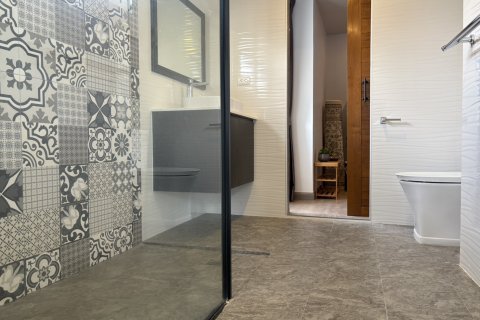 Condo in Watthana, Bangkok, Thailand, 2 bedrooms  № 126737 - photo 9