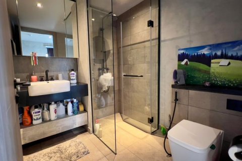 Condo in Bangkok, Thailand, 2 bedrooms  № 143237 - photo 14