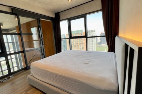 Condo in Bangkok, Thailand, 2 bedrooms  № 143237 - photo 8