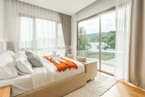 House on Nai Harn Beach, Thailand 4 bedrooms № 131300 - photo 18