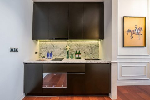 Condo in Bangkok, Thailand, 1 bedroom  № 143002 - photo 10