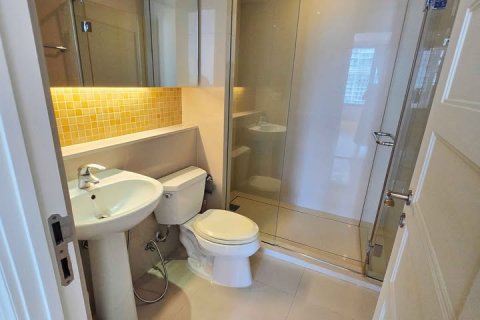 Кондоминиум с 2 спальнями в Бангкоке, Таиланд № 143004 - фото 13