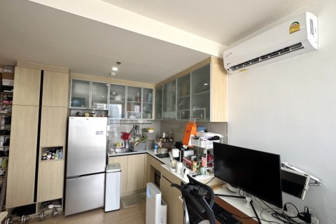 Кондоминиум с 1 спальней в Бангкоке, Таиланд № 143003 - фото 5