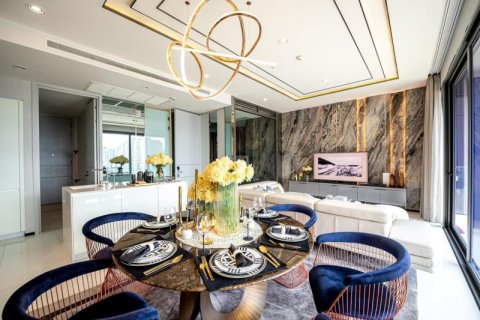 Condo in Watthana, Bangkok, Thailand, 2 bedrooms  № 123836 - photo 16