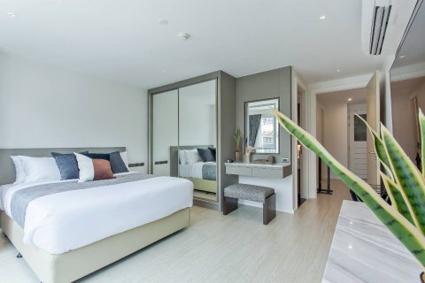 Кондоминиум с 2 спальнями в Ваттхане, Бангкок, Таиланд № 123827 - фото 3