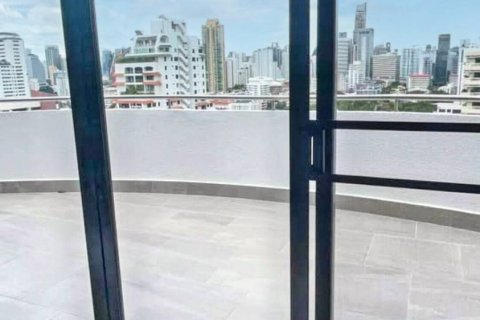 Condo à Bangkok, Thaïlande, 3 chambres  № 132746 - photo 8