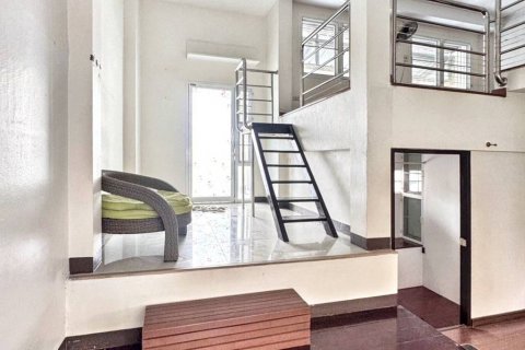 Townhouse in Bangkok, Thailand 4 bedrooms № 132747 - photo 7
