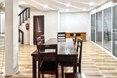 Townhouse in Bangkok, Thailand 4 bedrooms № 132747 - photo 10